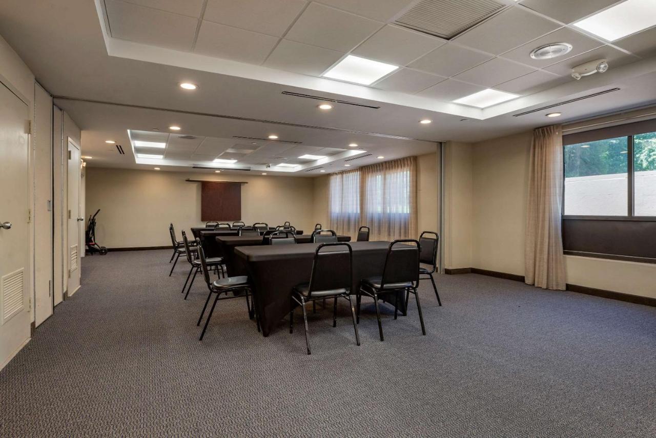 Mainstay Suites Horsham - Philadelphia Exteriör bild